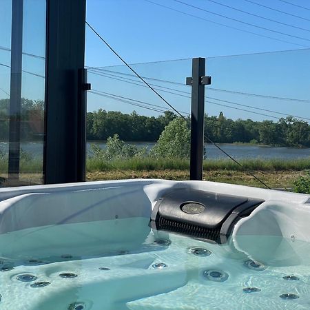 Jacuzzi Et Vue Sur Loire - Maison D'Hotes L'Odyssee La Chapelle-sur-Loire Exterior foto